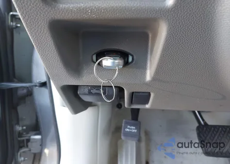 2015 Infiniti Q40 z USA, uszkodzony, nr VIN JN1CV6AP9FM502300